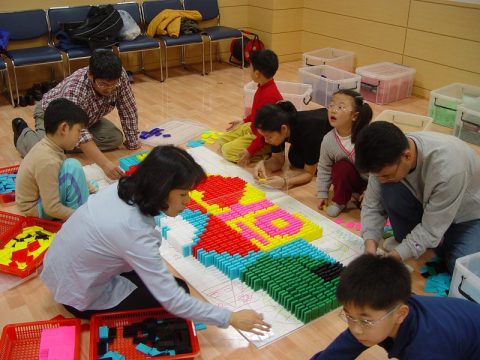 엄마,아빠 그리고 자녀와 함께하는 도미노행사 사진 4