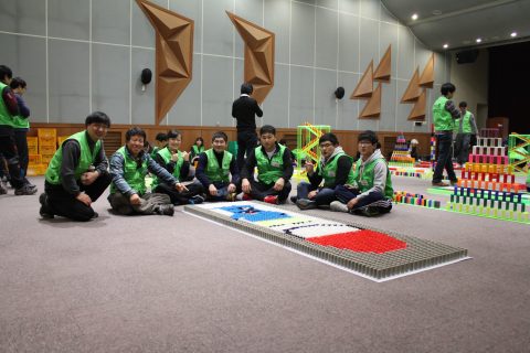 2013 옴니허브 상반기 워크샵 소통활성화 도미노프로그램 사진 11